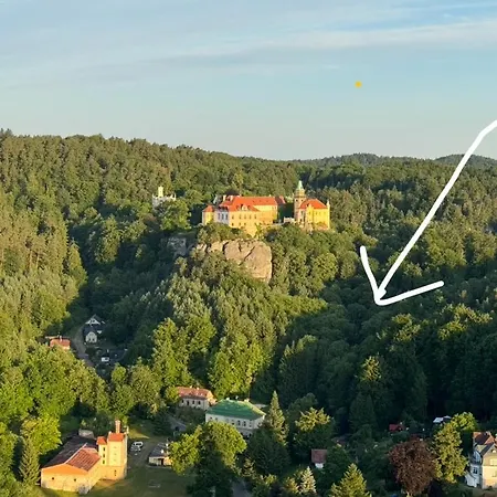 Dum Pod Konvalinkou, Lily Of The Valley, Forest House Hruba Skala
