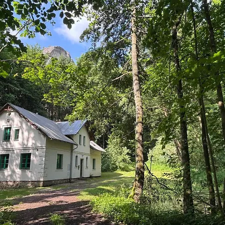 Dum Pod Konvalinkou, Lily Of The Valley, Forest House * Hruba Skala